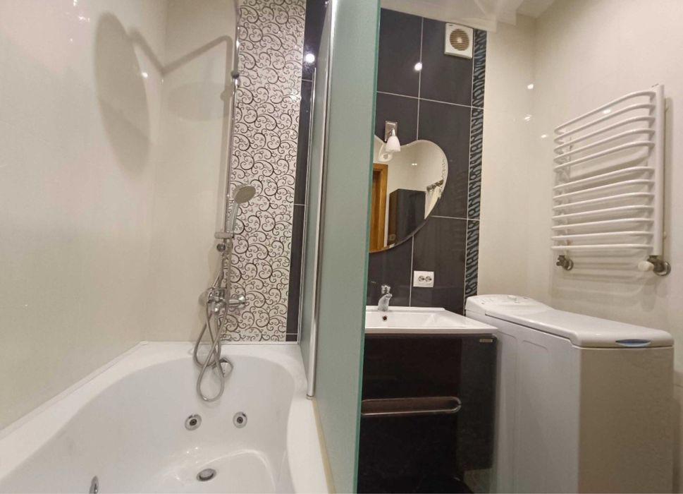 Продається сучасна   2 кімнатна квартира