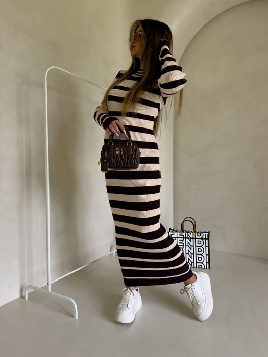 Kaszmirowa maxi sukienka By Me