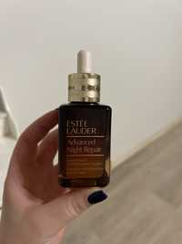 Мультифункціональна відновлююча сироватка estee lauder advanced night