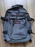 plecak Eastpak Provider 33l szary duży miejski 44x31cm na 15" laptop