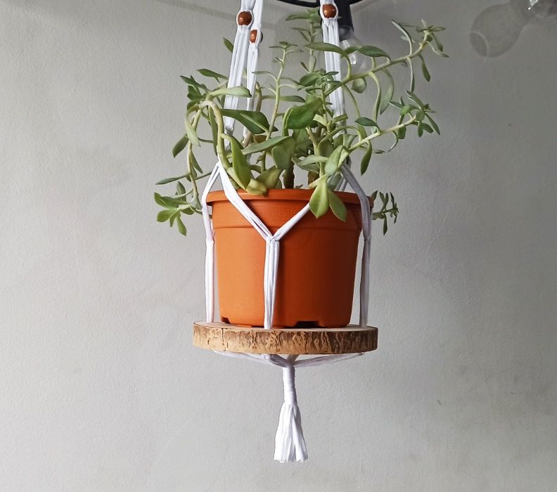 Suporte para vaso em Macramé