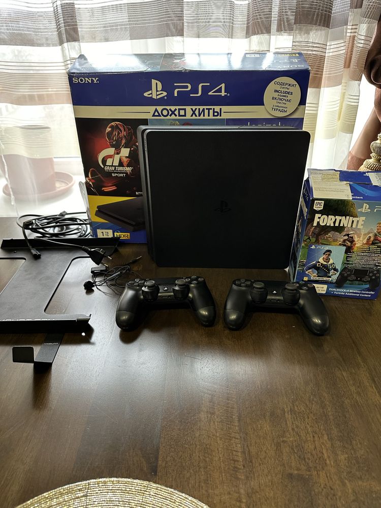 Sony Play Station 4п slim 1 tb