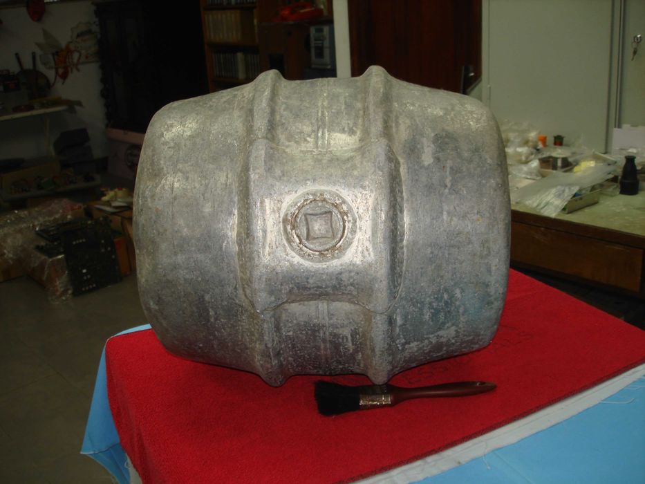 Barril de Cerveja antigo de alumínio