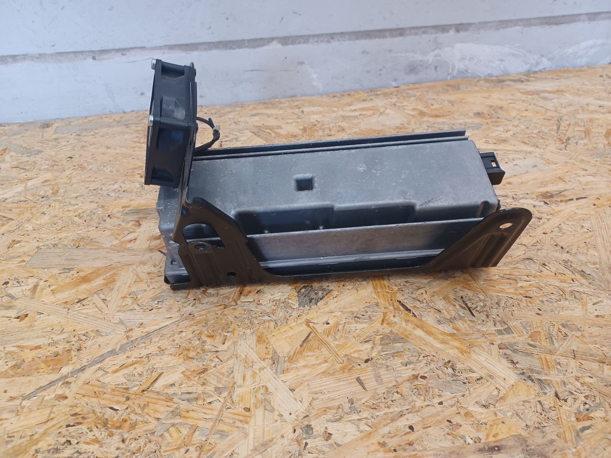 Wzmacniacz audio hifi bmw 7 f01 f02 f10