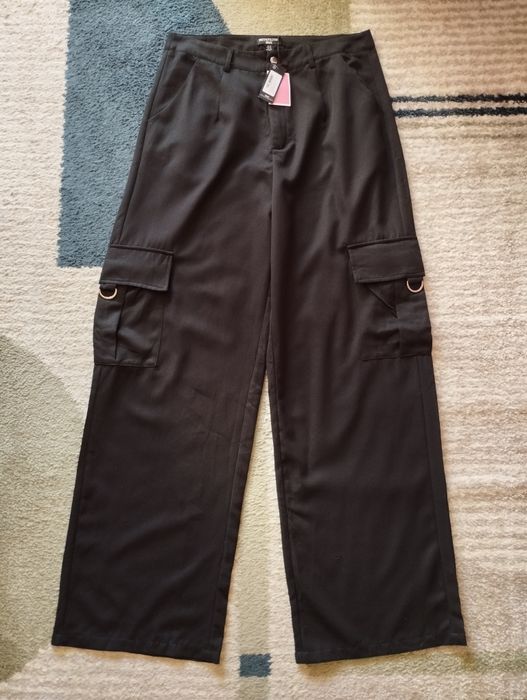 Czarne szerokie spodnie bojówki cargo z kieszeniami plt