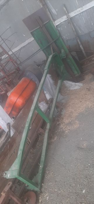 Отвал на Т 25  снігу та різних робіт