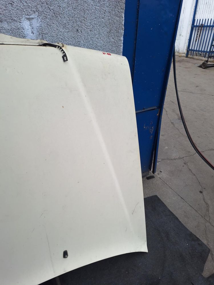 Maska W124 Maska Mercedes 124 Pokrywa Silnika