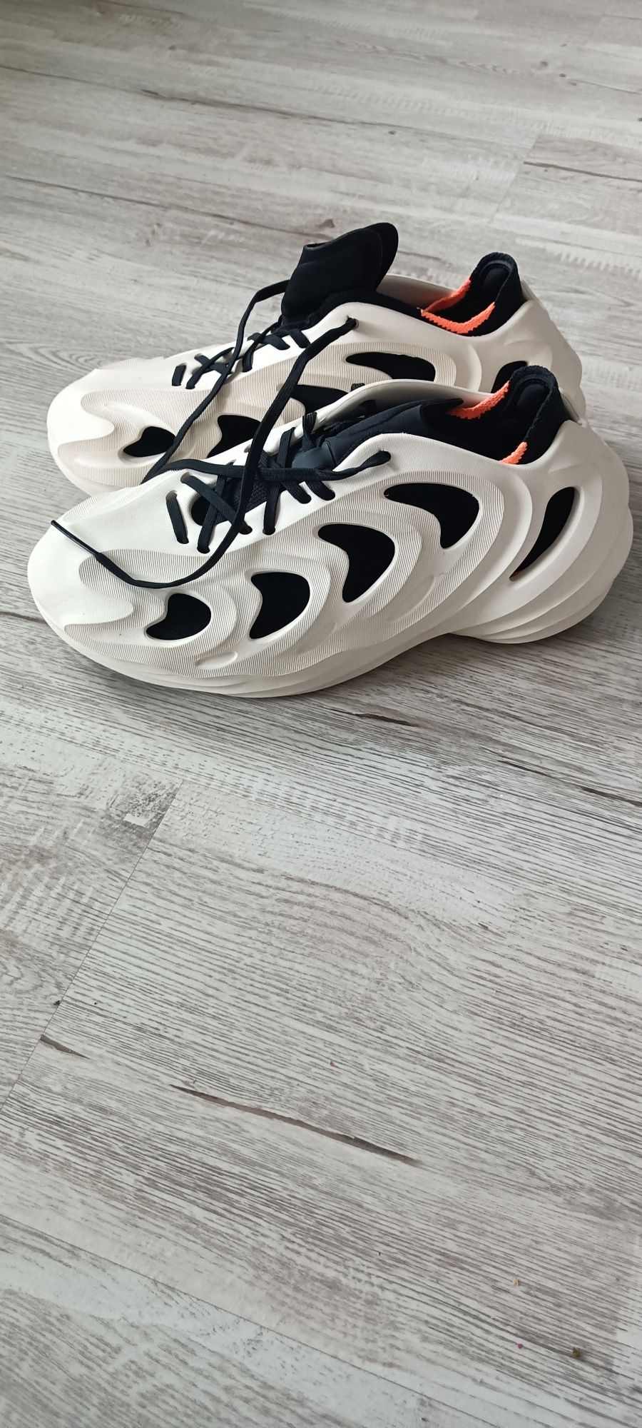 Nowe buty Adidas AIFOM Q