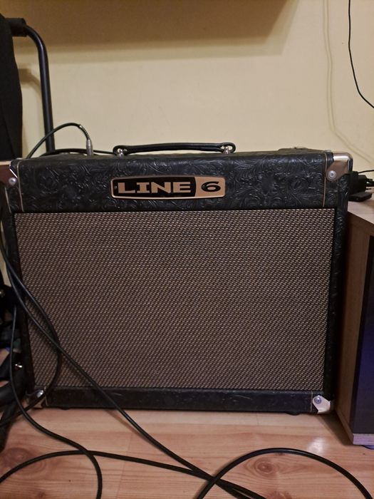 Line6 DT25 lampowo-cyfrowe combo 112 z głośnikiem Greenback