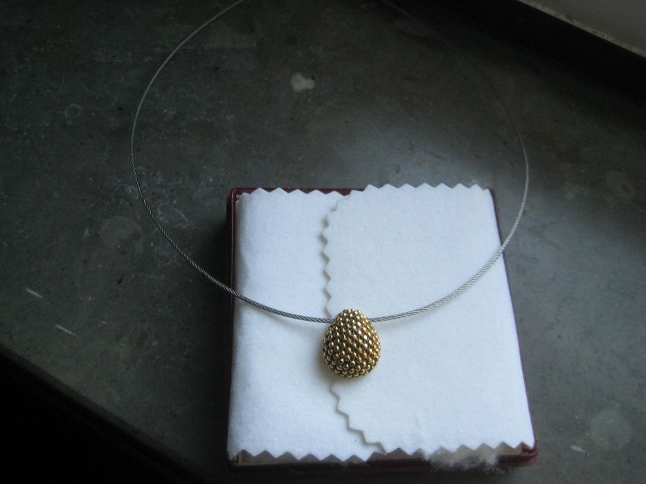 Fio em aço dourado e prateado(nunca usado)