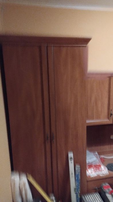 Meblościanka z przeszkleniem