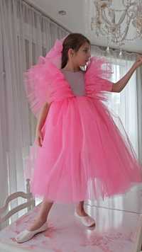 Платье на девочку пышное нарядное Барби блестящее розовое на высокой