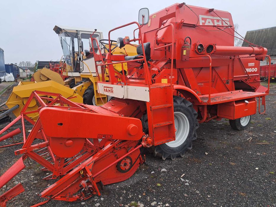 Kombajn zbożowy Deutz Fahr M600.Super stan