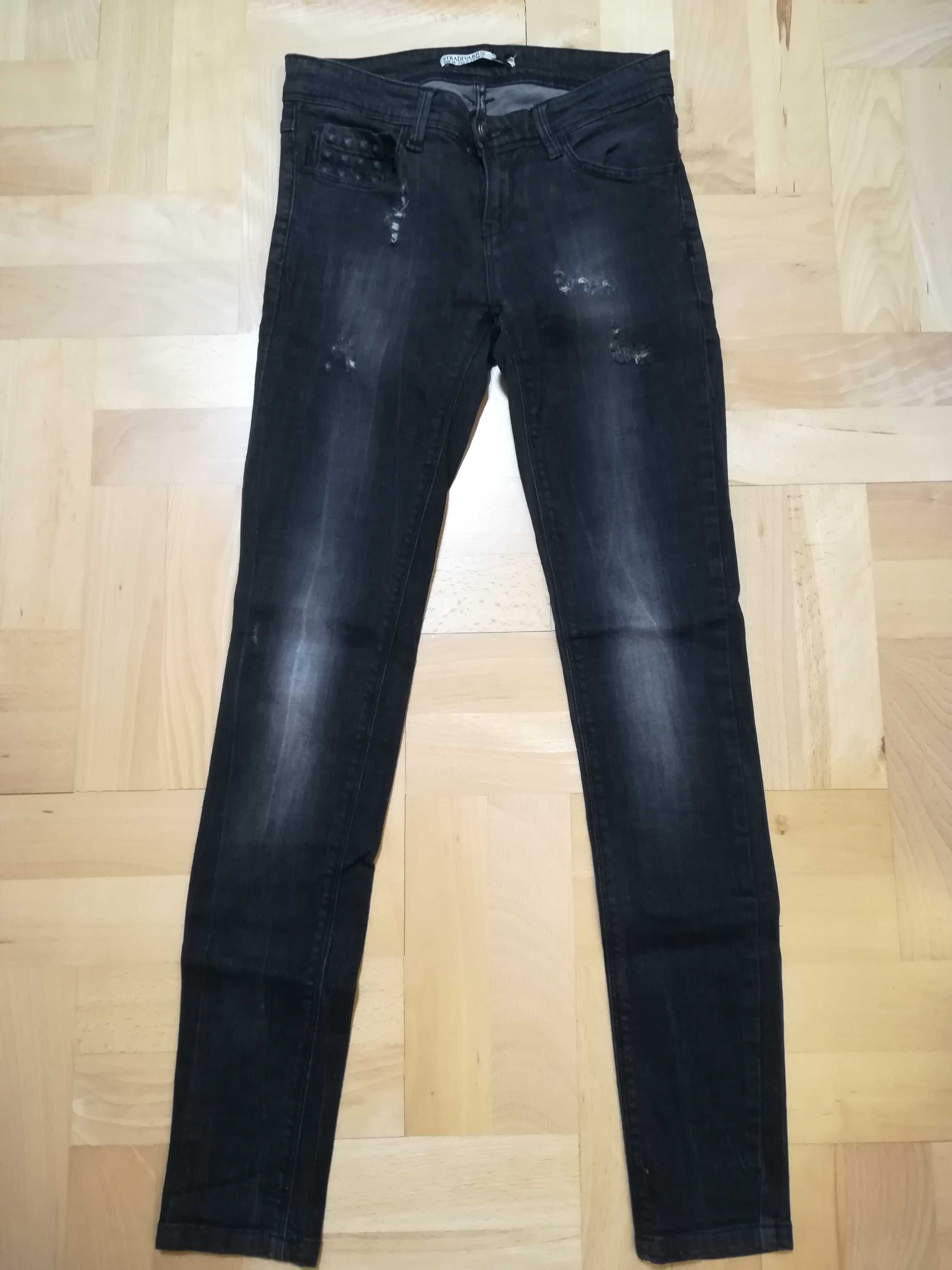 Spodnie jeansowe rozmiar 34 Stradivarius czrno-szare