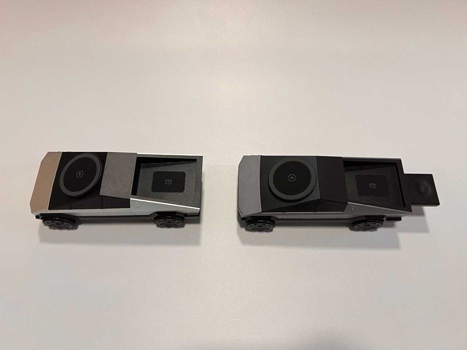 Магнітна док-станція Cyberdock 3-в-1  Cybertruck, iPhone AirPods Watch