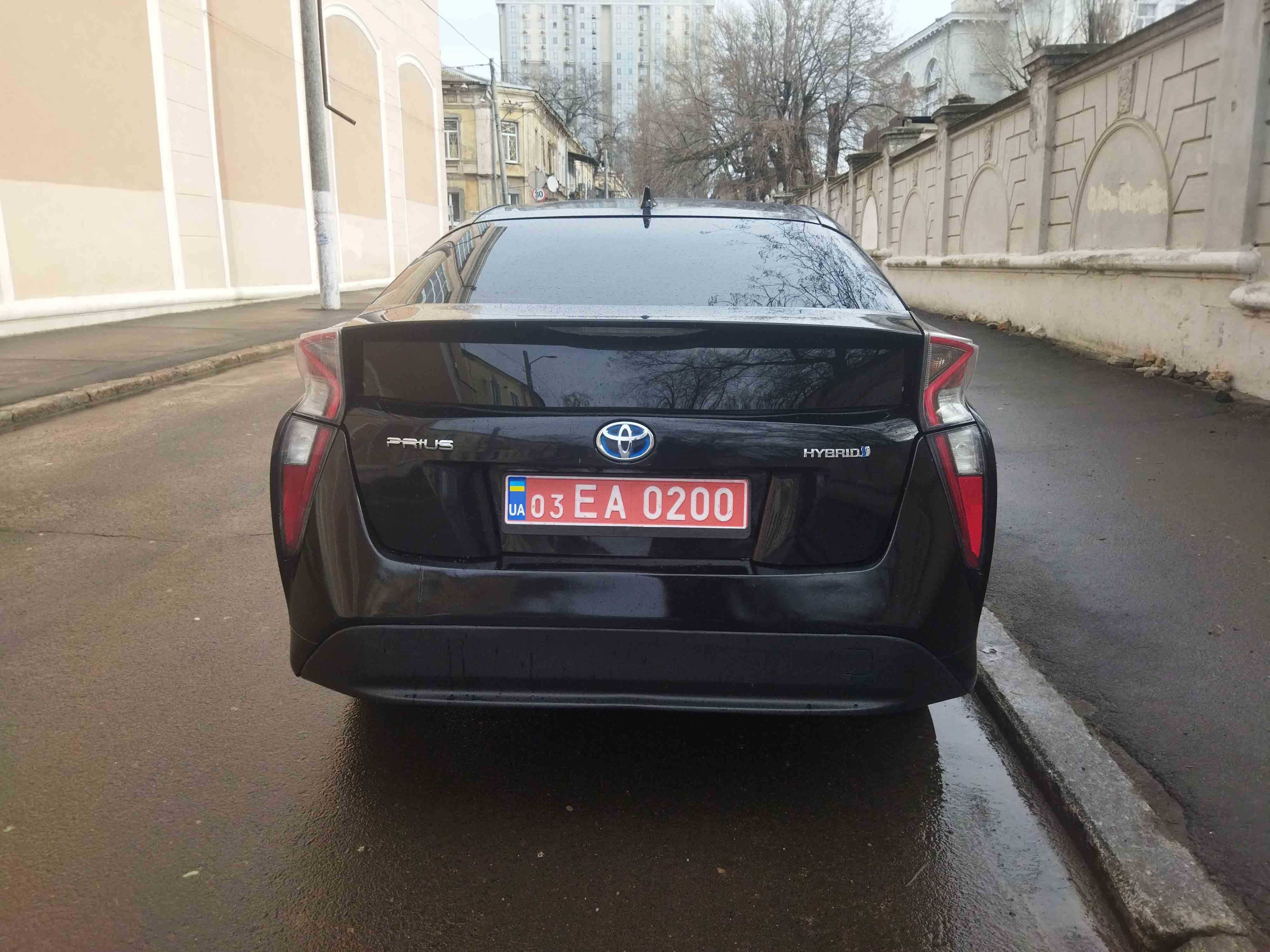 Продам Тойота Пріус Toyota Prius 50  2017 рік