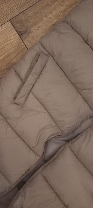 Bezrękawnik beżowy