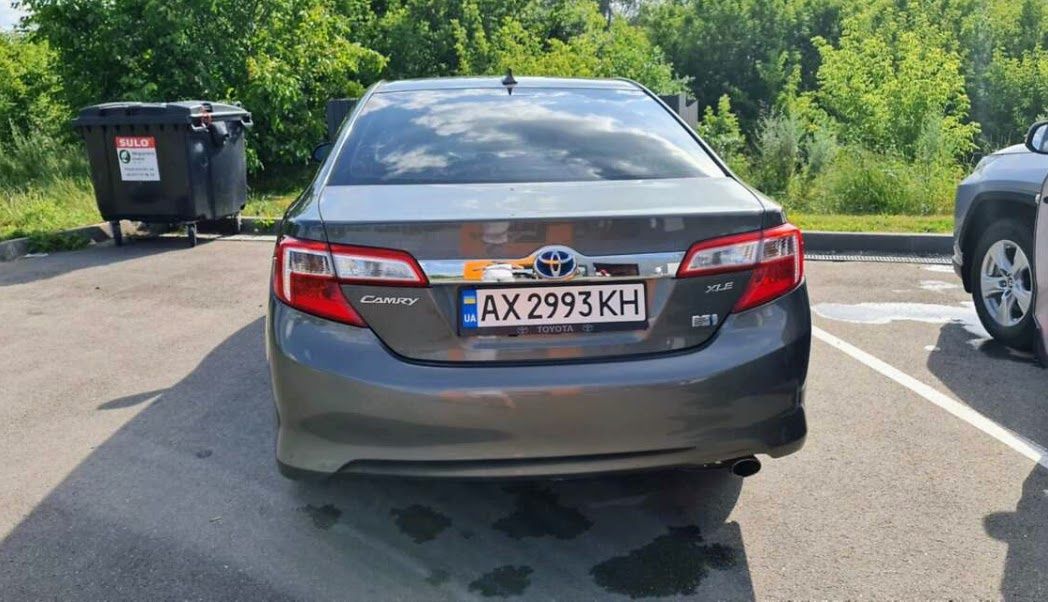 Toyota Camry 2012 гибрид