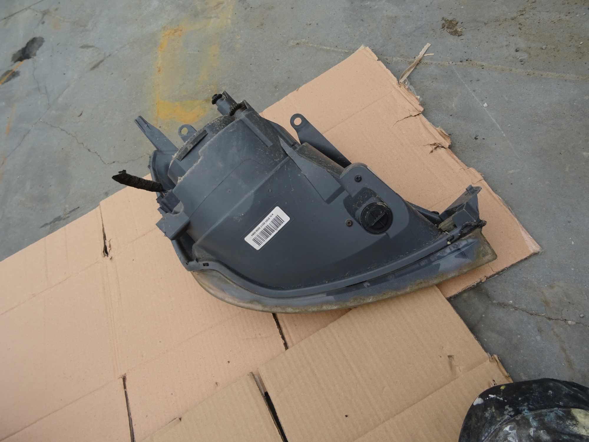 Lampa Lewa Przód Ford Fiesta Mk6 Lift