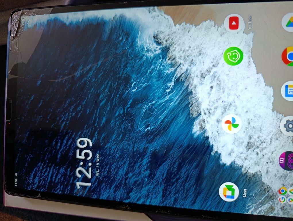 Uszkodzony tablet Lenovo TAB m10