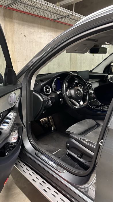 Mercedes-Benz GLC 250d 4Matric 9G-TRONIC AMG Line