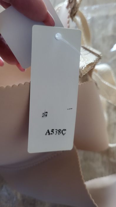 Бюст, розмір 90С