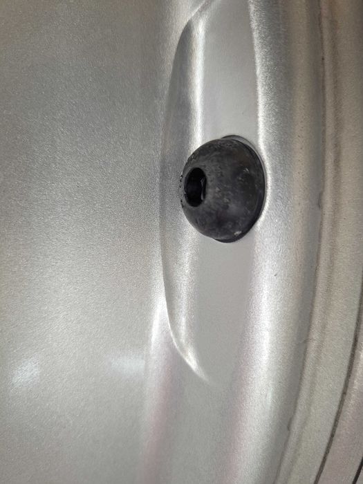 Felgi aluminiowe r 16 bmw 5 x 120 komplet