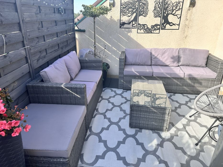 Meble ogrodowe 2 sofy siedzisko i stolik Polecam