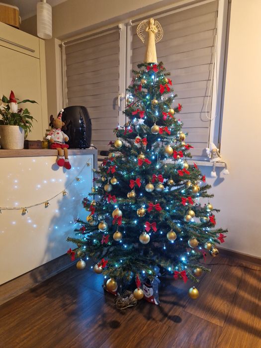 Sprzedam choinkę z ozdobami