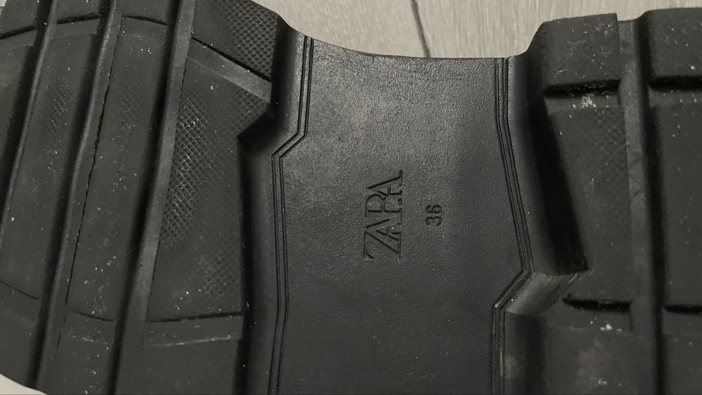 Zara соботи сапоги ботфорти чулки