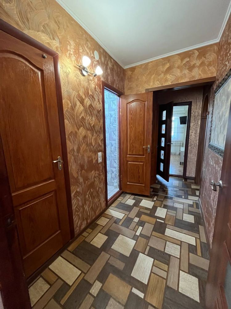 Продаю 4 комнатную большую квартиру Озёрная ( Намыв )   ID-7777
