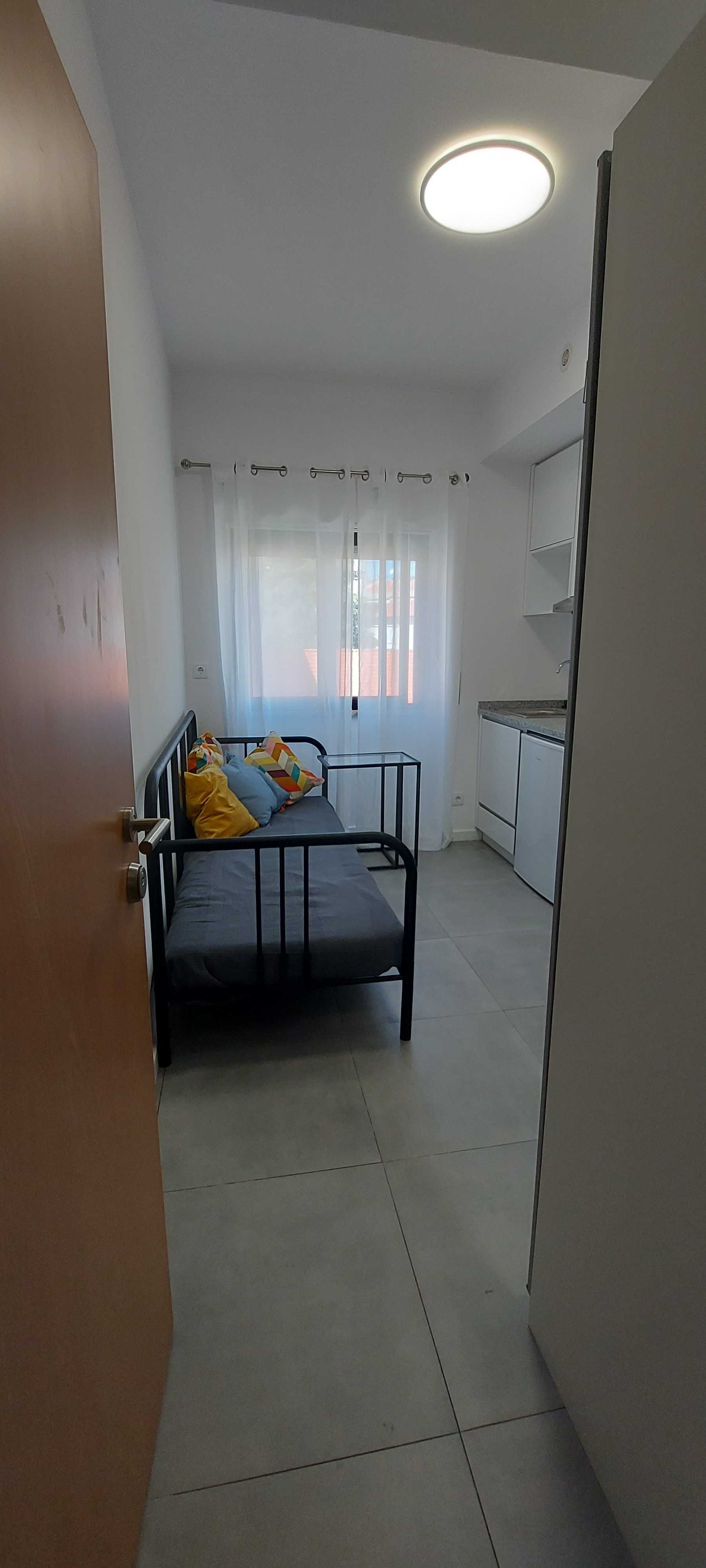Quarto com Copa e WC privativo - Para 1 pessoa (não aceitamos casal)