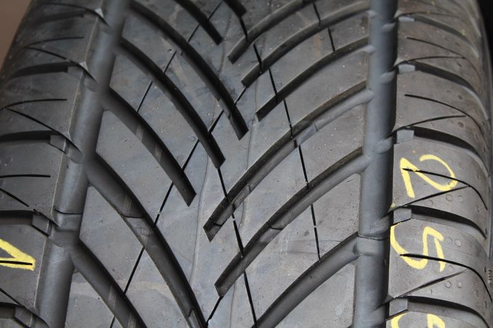 255 55 r18 gislaved