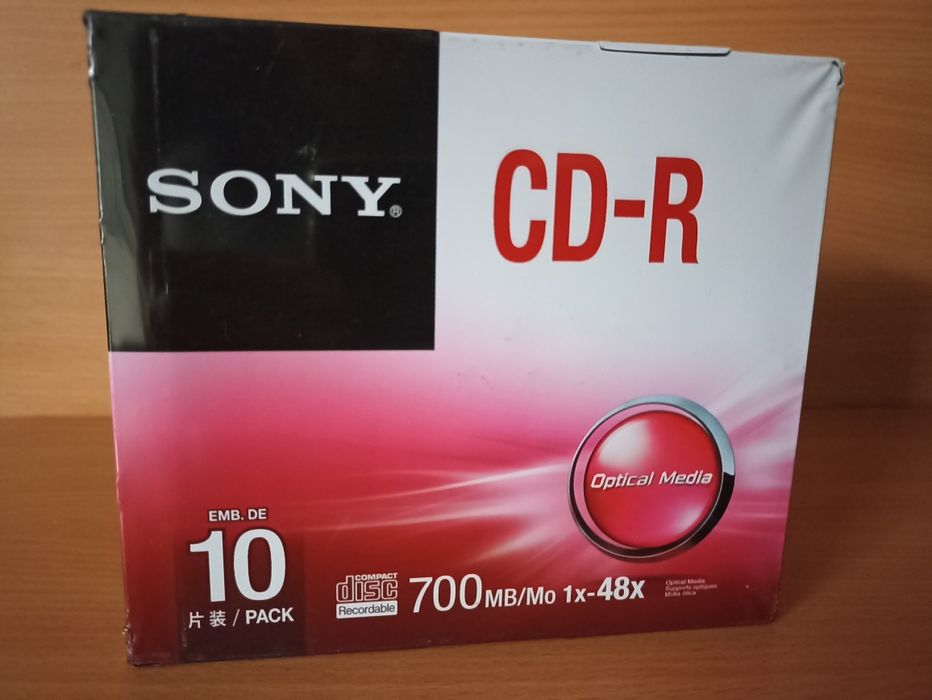 CDs e DVDs várias unidades selados