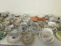 Chávenas e Pires antigos de coleção