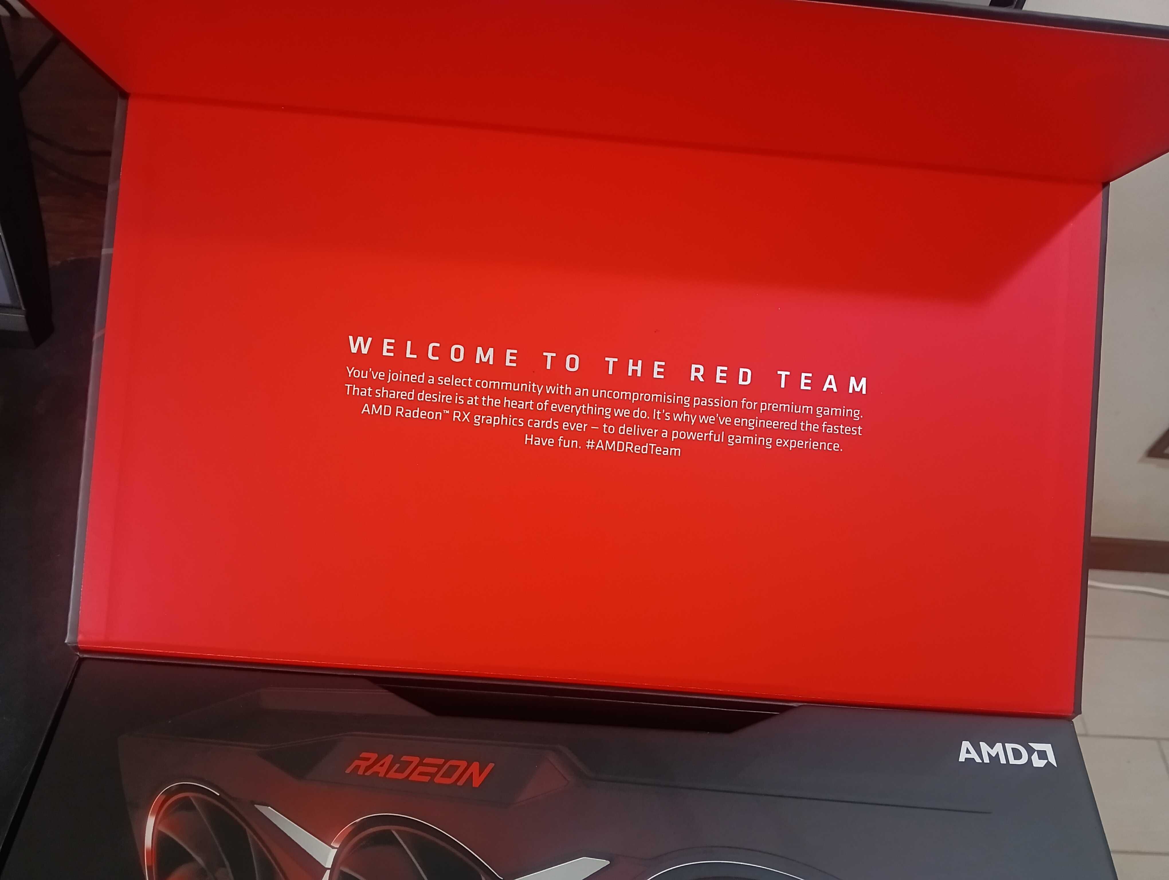 Grafica AMD Radeon 6950 XT