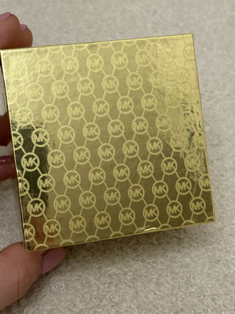 Nowe kolczyki Michael Kors