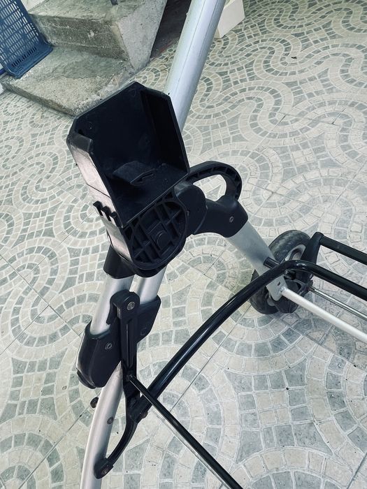 Estrutura de Carrinho para Bebê em alumínio