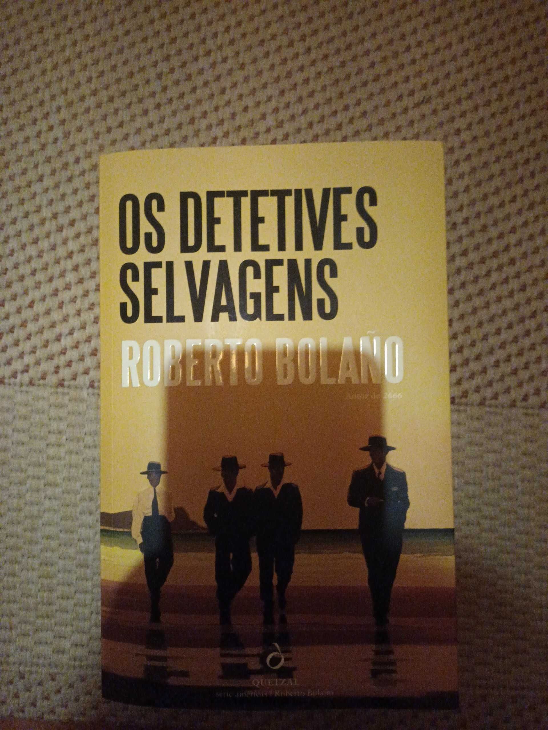 Livro "Os Detetives Selvagens" de Roberto Bolano
