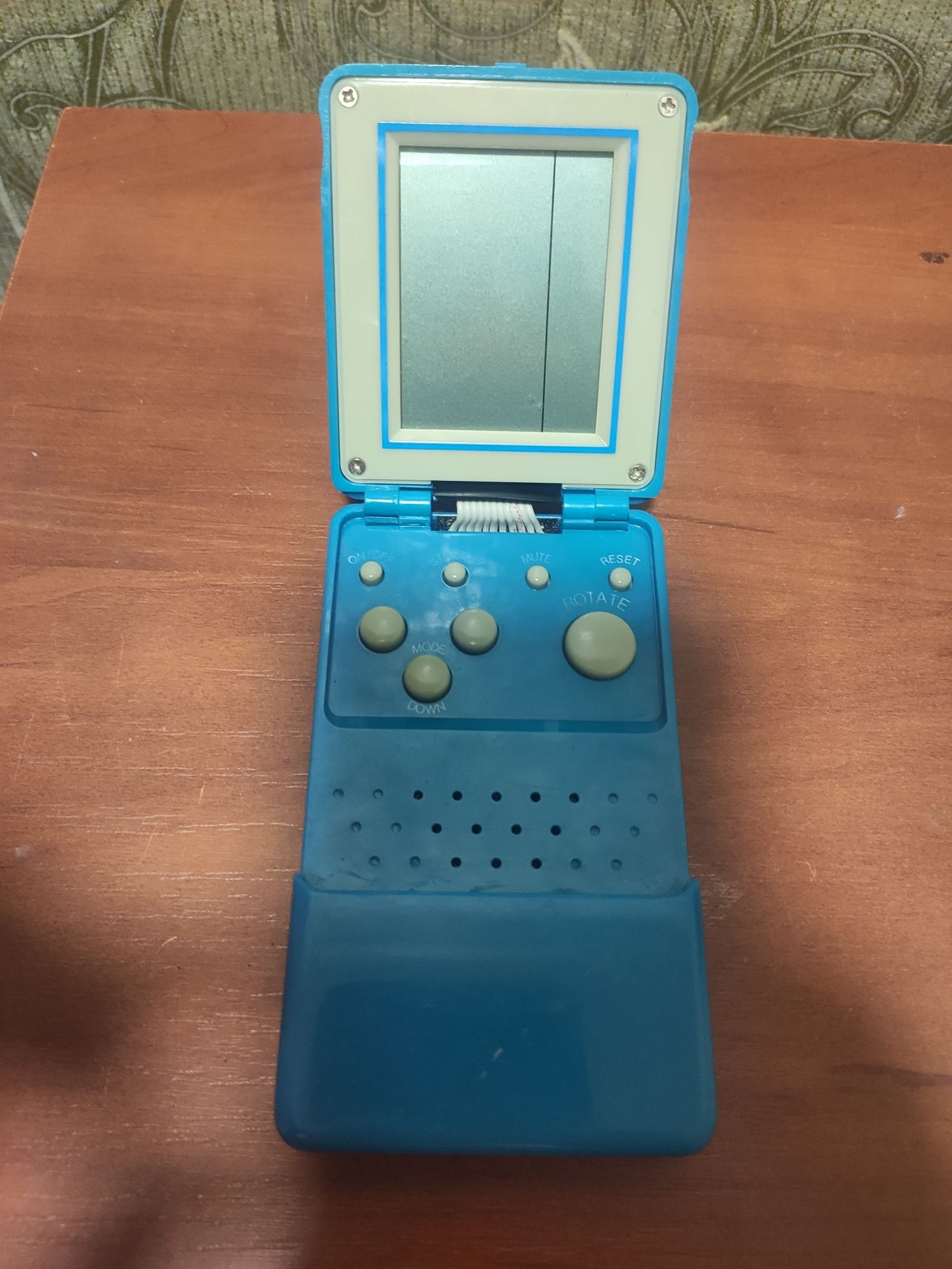 Продам игрушка Apollo