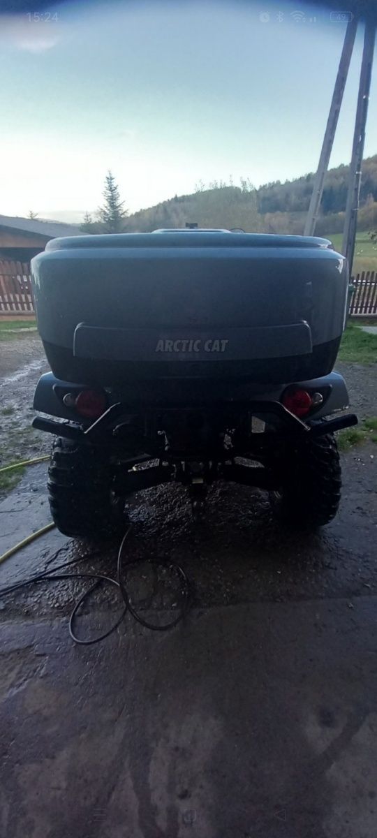 Sprzedam quada Arctic cat