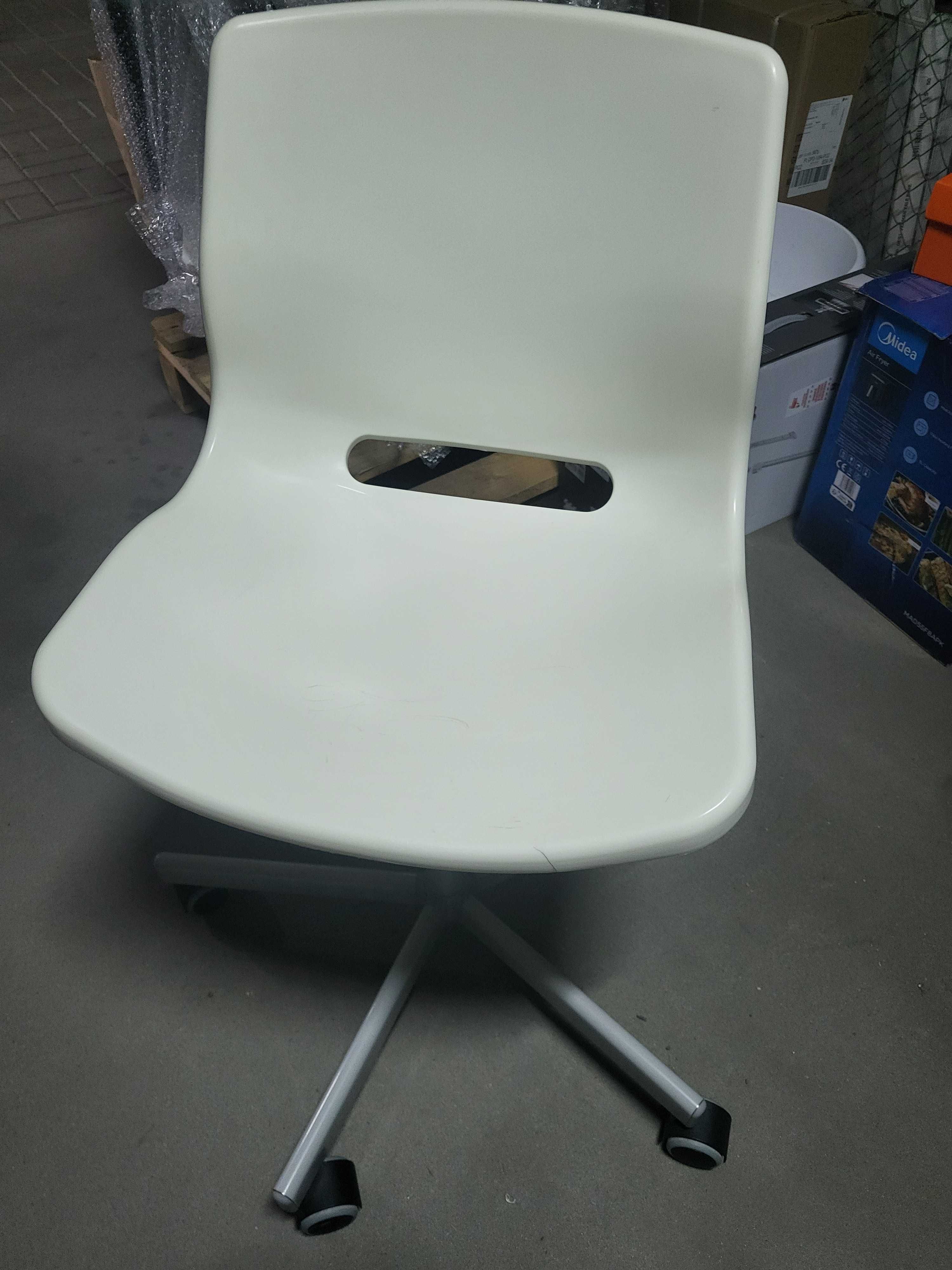 Krzeslo do biurka biale Ikea