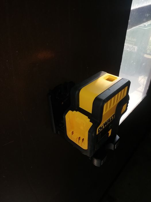 Laser dewalt punktowy zielony DCE 085G