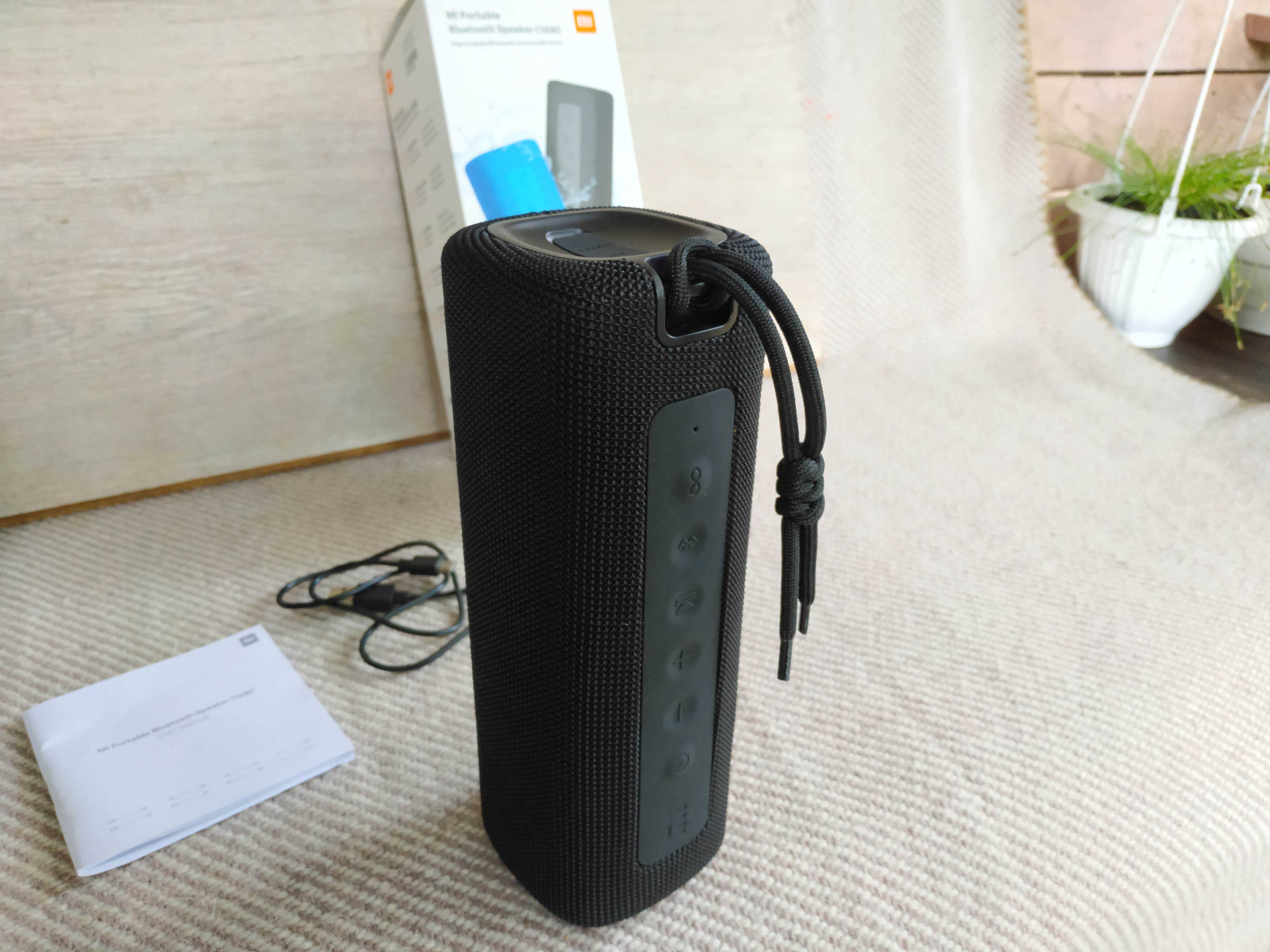 Портативна акустика Xiaomi Mi Portable  13 годин
