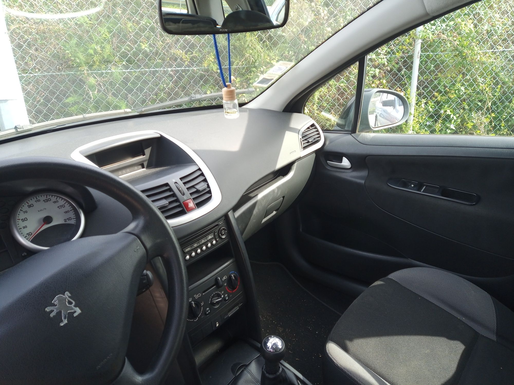 Vendo ou troco por mota Peugeot 207sw