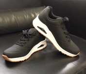 Ténis Skechers novos
