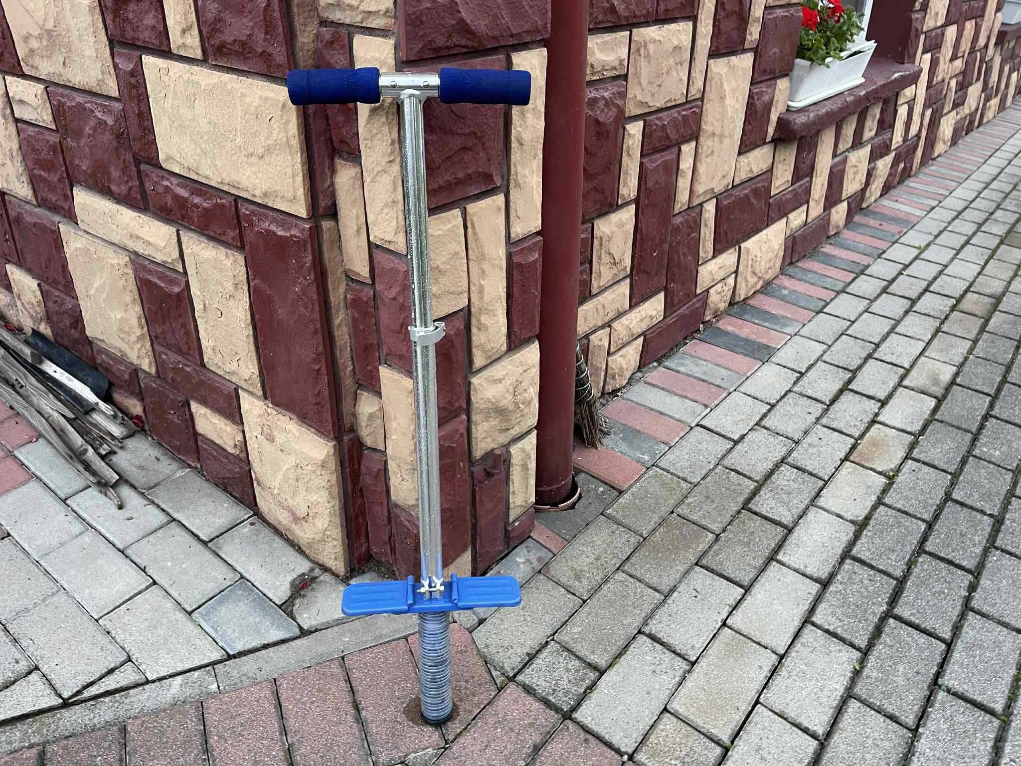 Drążek do skakania inSPORTline Pogo