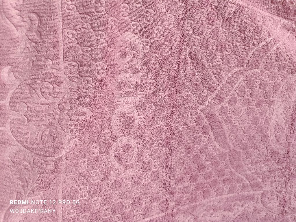 Ręczniki nowe z mikrofibry z tłoczonym wzorem 50*100cm