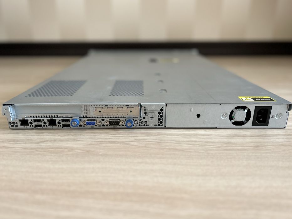 Сервер HP DL320e Gen8: Xeon E3-1240v2, 24Gb DDR3 ECC, без HDD, рейки