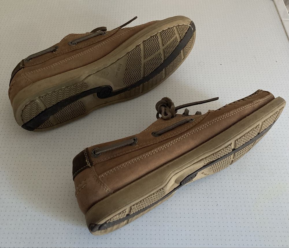 Sapatos de vela- homem tamanhos 40, 41 e 42